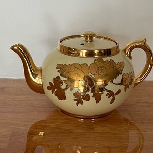 Elegant Vintage Gibson’s Gold Floral Staffordshire Teapot